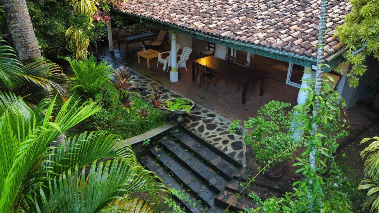 Villa Whispering House à Tangalle Extérieur photo