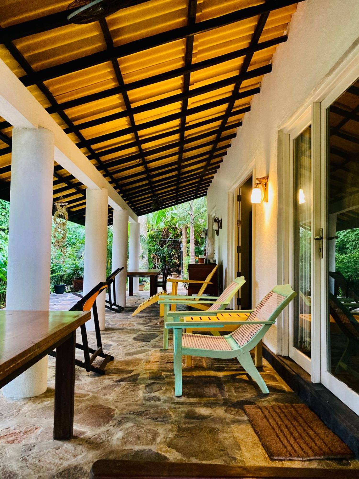 Villa Whispering House à Tangalle Extérieur photo